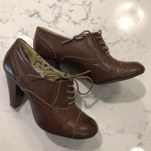 American Eagle High Heeled Brogues
